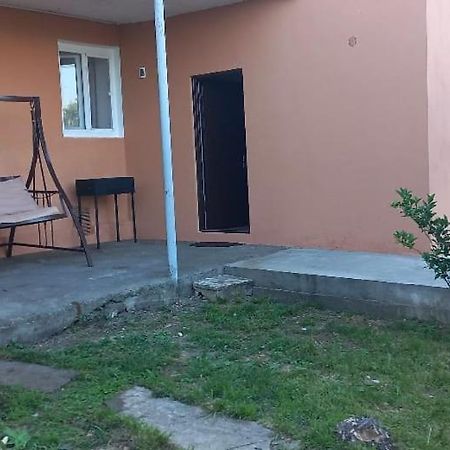 Lileo Appartement Koetaisi Buitenkant foto
