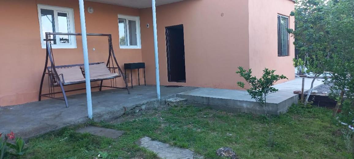 Lileo Appartement Koetaisi Buitenkant foto
